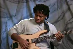 Bass Guitar Technique Lesson from Victor Wooten (part 1)