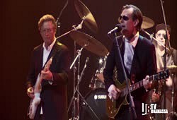 Joe Bonamassa & Eric Clapton - Further On Up the Road