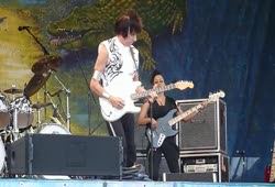 Jeff Beck - Stratus Live at New Orleans Jazz Festival