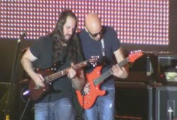 Joe Satriani & John Petrucci live "Summer Song"