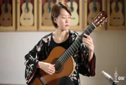 Yenne Lee - Autumn Leaves (classical guitar)