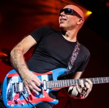 Joe Satriani