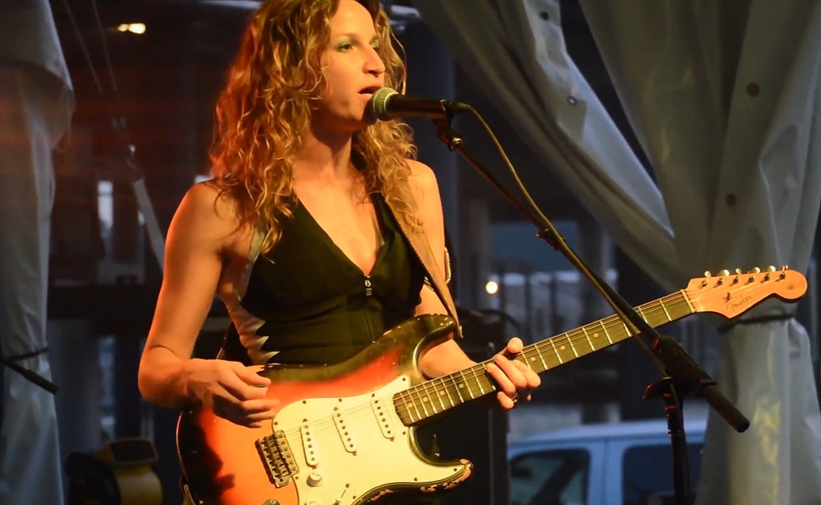 Ana Popovic