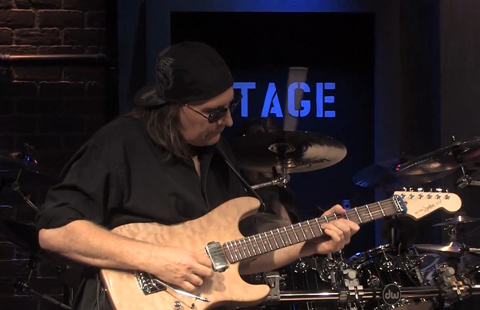 Bill Decker biography, videos on Veojam