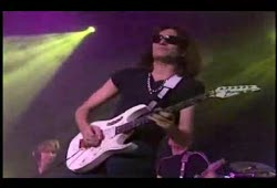 Joe Satriani Eric Johnson Steve Vai - Going Down