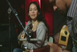 Rodrigo y Gabriela playing Hanuman for Q TV