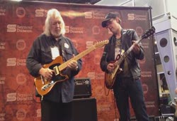 NAMM 2012: Joe Bonamassa and Seymour Duncan Jamming HD (session 2)