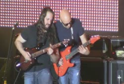 Joe Satriani & John Petrucci live "Summer Song"