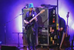 Rhonda Smith plays Larry Graham's bass solo