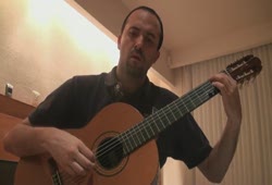 Eduardo Díaz plays Canzone d' Amore by Maria Linnemann