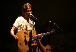 Ray Wilson - Follow You Follow Me live HD