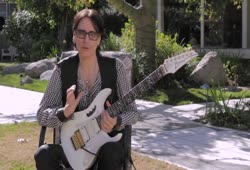 Steve Vai presenting JEM7V7