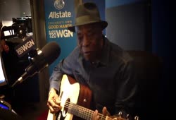 Buddy Guy acoustic in studio - Hoochie Coochie Man