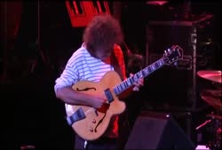The Gathering Sky from Speaking of Now World Tour in Japan (P.Metheny)