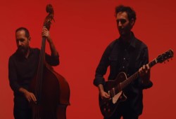 Julian Lage - Love Hurts 2019