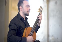 Drew Henderson plays 1868 guitar by René Lacôte